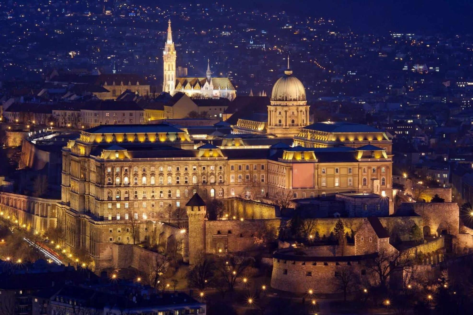 T & E Budapest