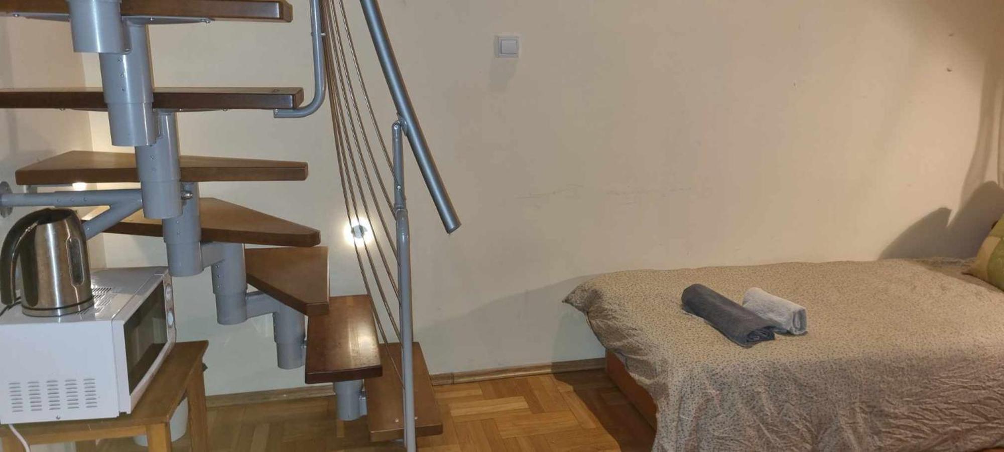 T & E Budapest