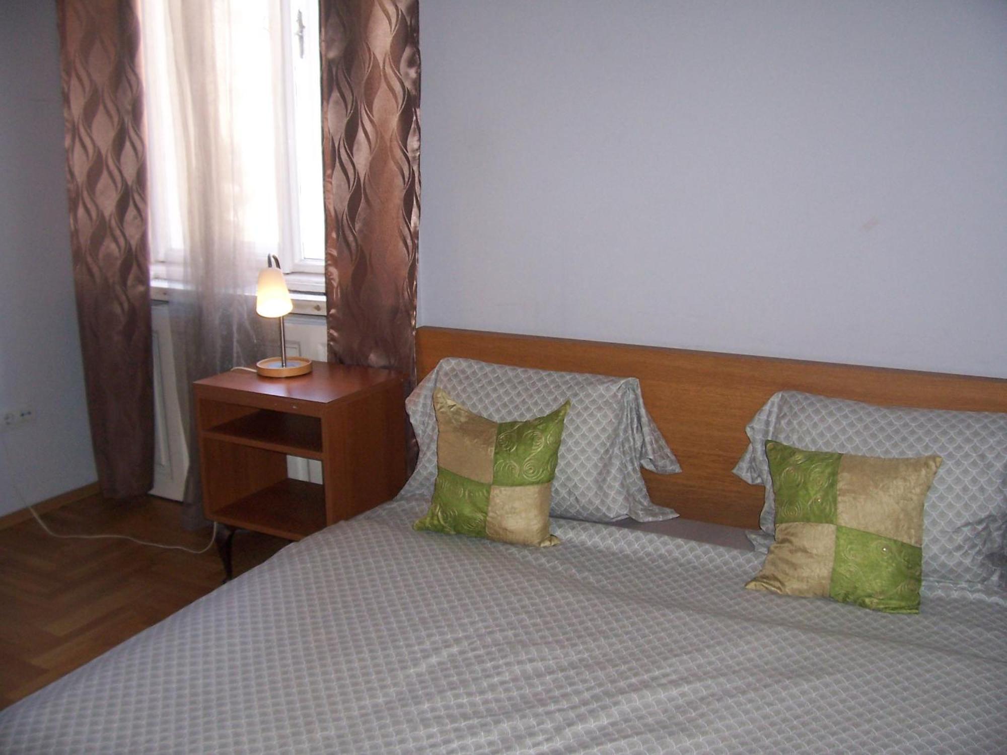 T & E Apartment