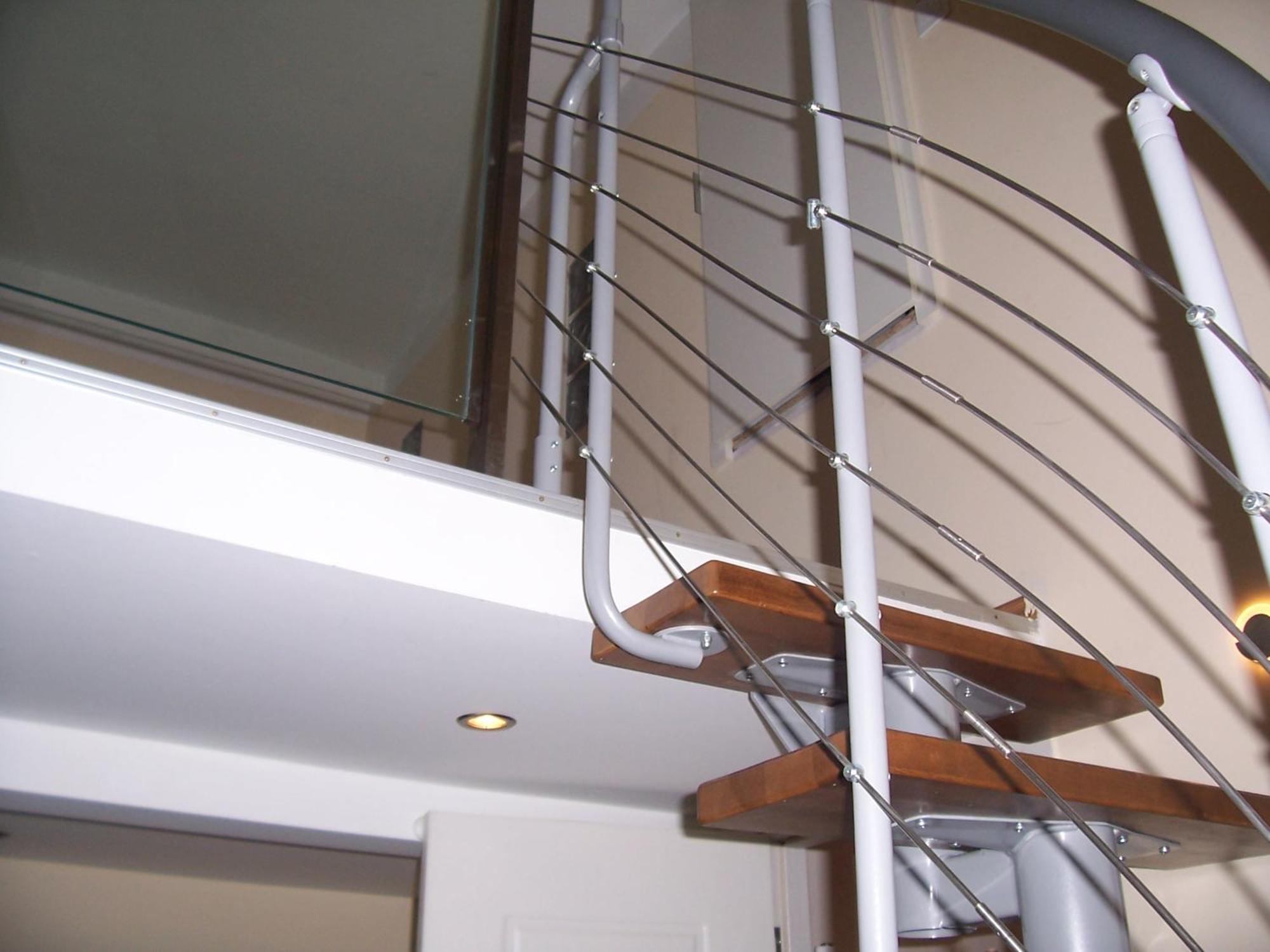T & E Apartment *